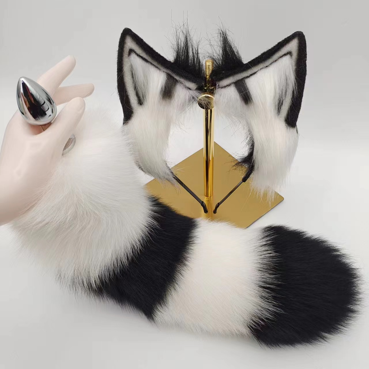 15 Inch Furry Animal Tail Butt Plug