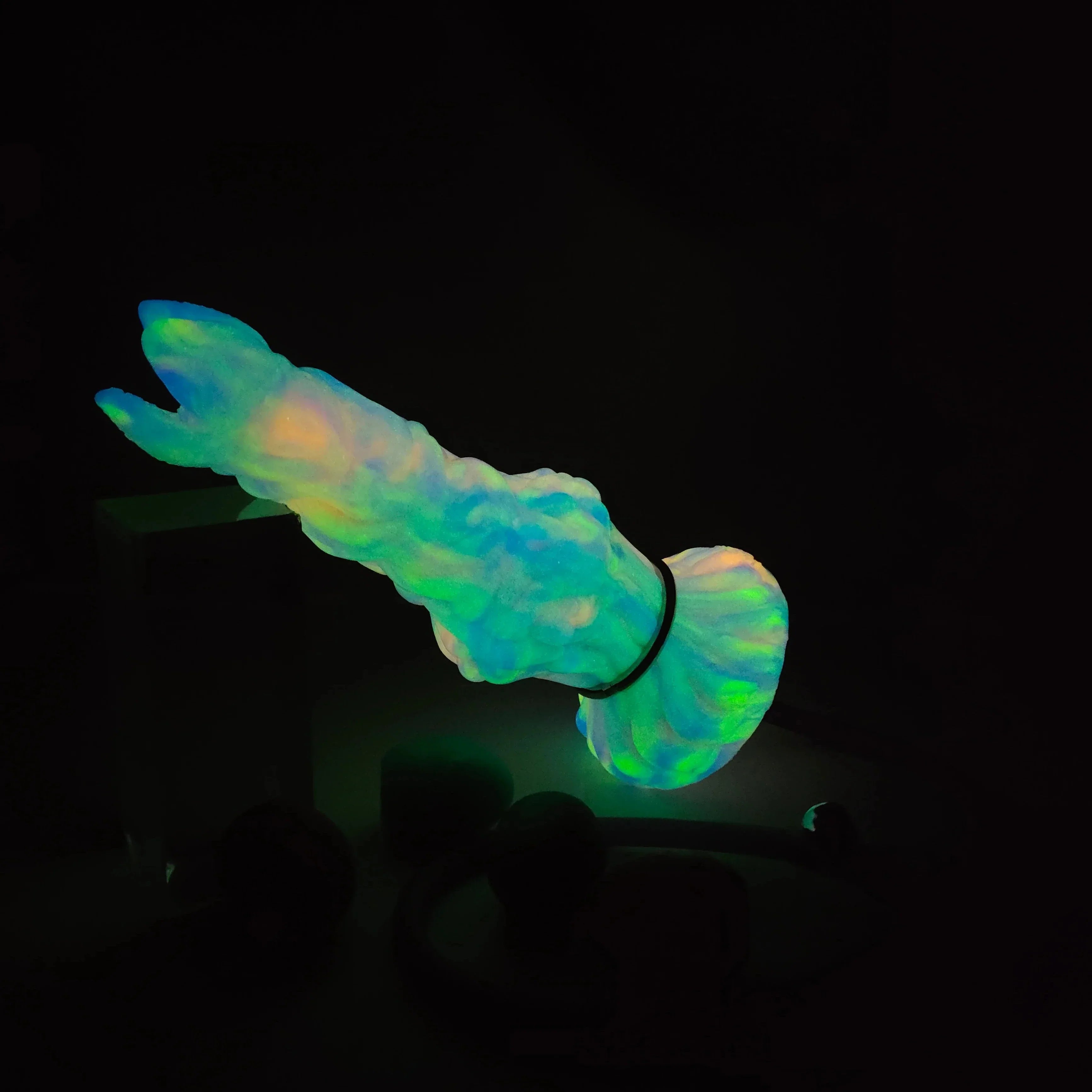 8 Inch Silicone Glow In The Dark Ovipositor Toy